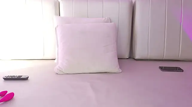 Emmy_And_Luna 라이브 XXX 채팅
