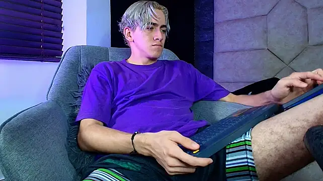 Chat XXX ao vivo de Tyler_Mcrey