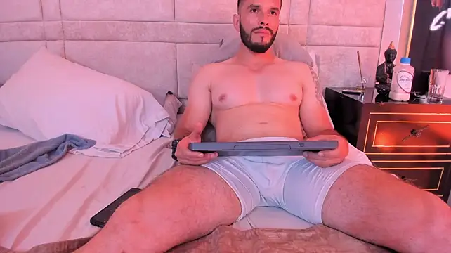 TheeRock_1 Live XXX-chat