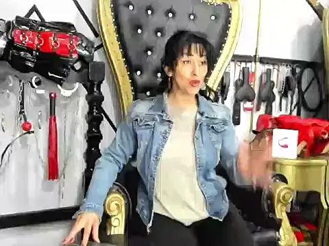 XXX chat uživo modela ThessaDior