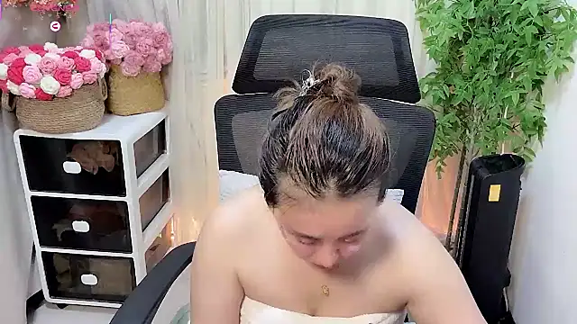 NEWONETO Live XXX-Chat