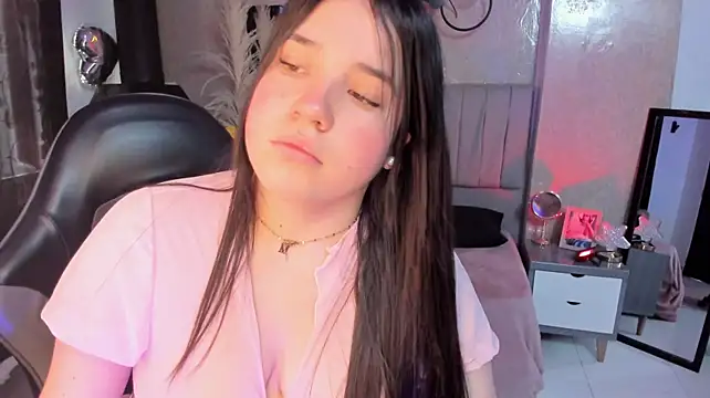 دردشة Julieth_Caandy الجنسية المباشرة