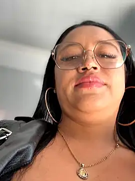 Chat XXX Live Outdoors-Mia_Khalifa