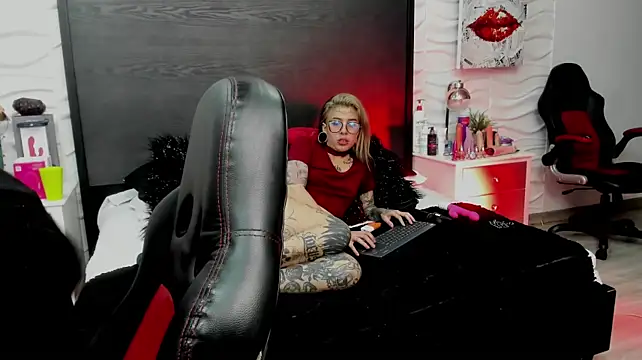 inkedsinners_ live XXX chat