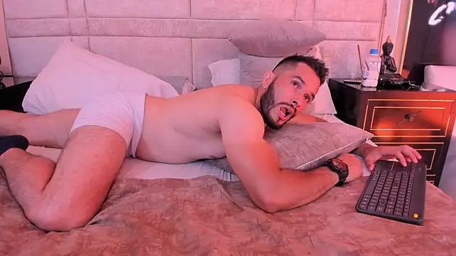 TheeRock_1: απευθείας συνομιλία ΧΧΧ