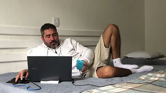 Czat XXX na żywo – victor_chat
