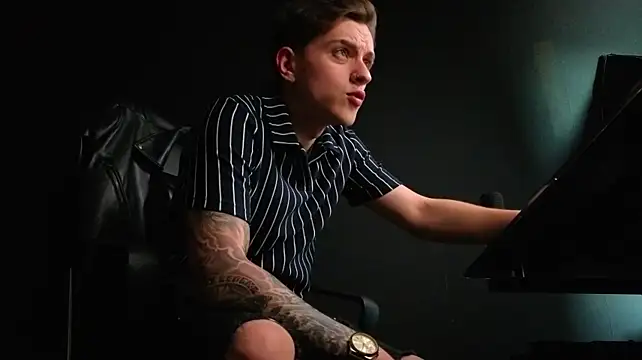 FelixStarkk 라이브 XXX 채팅
