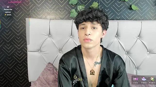دردشة Axel__Evans الجنسية المباشرة
