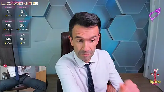 SteveTiger XXX чат на живо