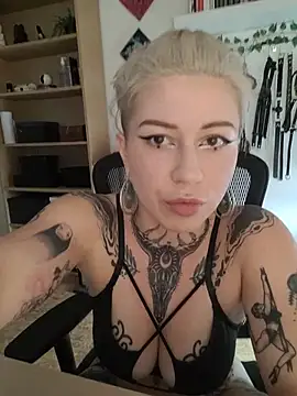 divine_eve Chat XXX in diretta