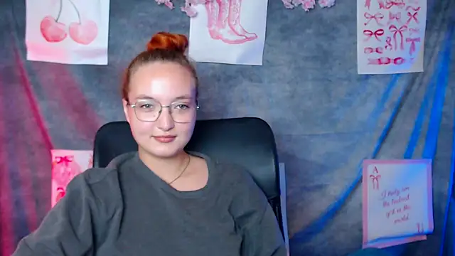 Chat +18 de MissAriaa ao vivo
