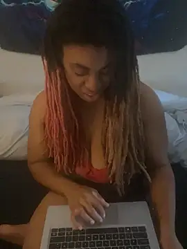 BustyyTT 라이브 XXX 채팅