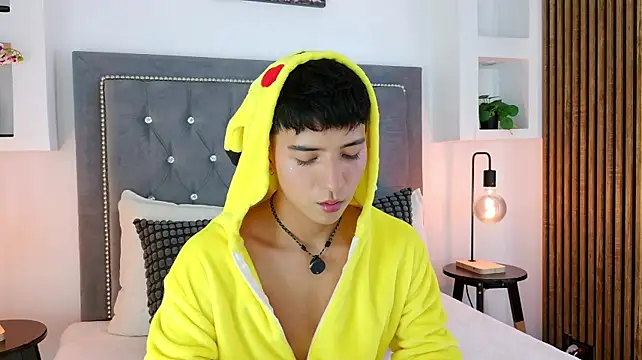 Keen_Nico's Live XXX Chat