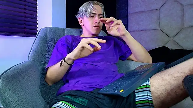Živý XXX chat Tyler_Mcrey