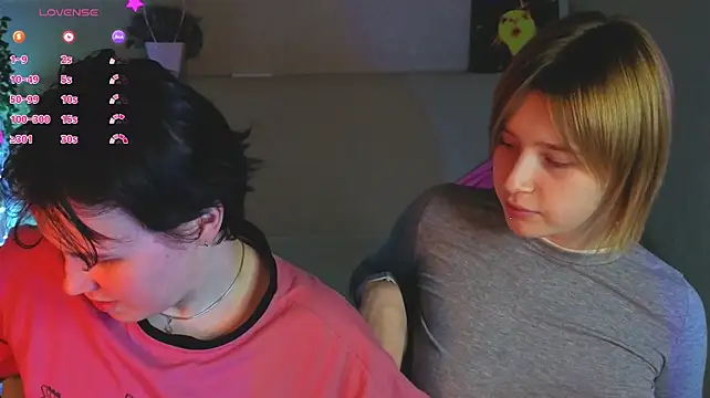 Chat +18 de TaraEva ao vivo