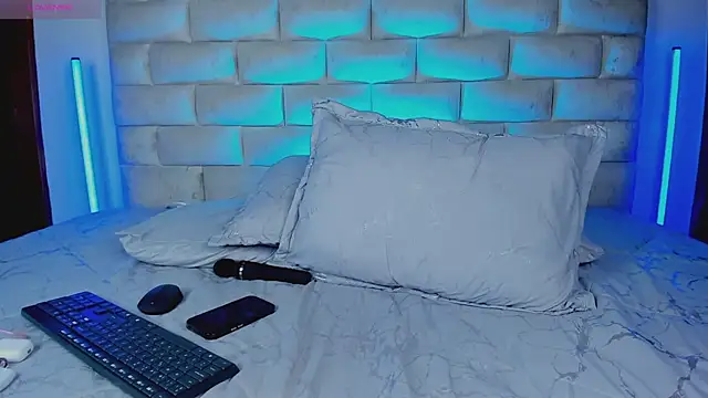 HollyGrey_'s Live XXX Chat