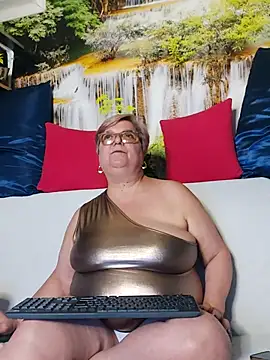 Chat XXX en directo de QueenPammy1
