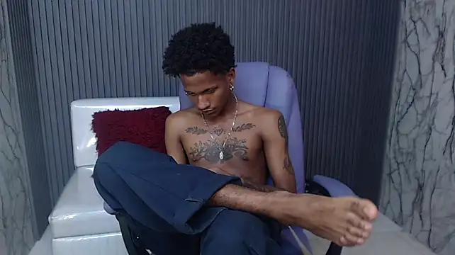 XXX chat uživo modela ManSant