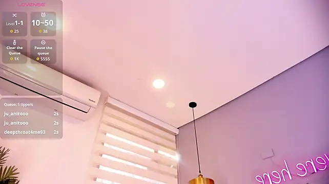 צ'אט XXX בשידור חי של cherry_monroe