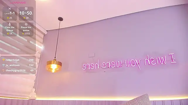 cherry_monroe 即時 XXX 聊天