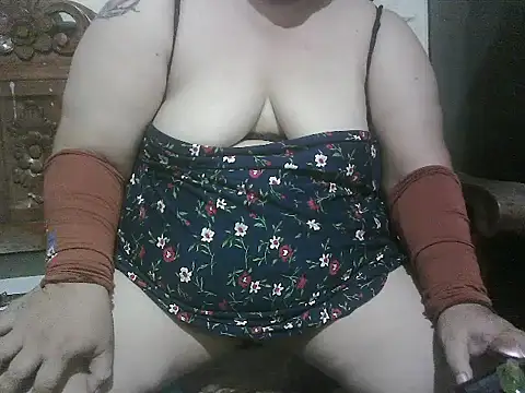 Chat XXX Live bigmommaxxx81