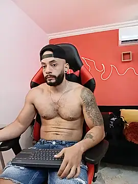 Mike_savage3 Adlı Modelin Canlı XXX Sohbeti