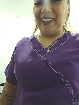 -Zoe-1 现场XXX聊天