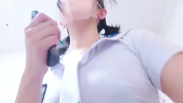 Chat +18 de Hinata_Sun ao vivo