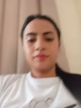 دردشة DaniellaGiraldo الجنسية المباشرة