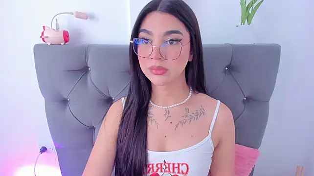 RoseCassie লাইভ XXX চ্যাট