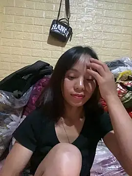 Leoglas 现场XXX聊天