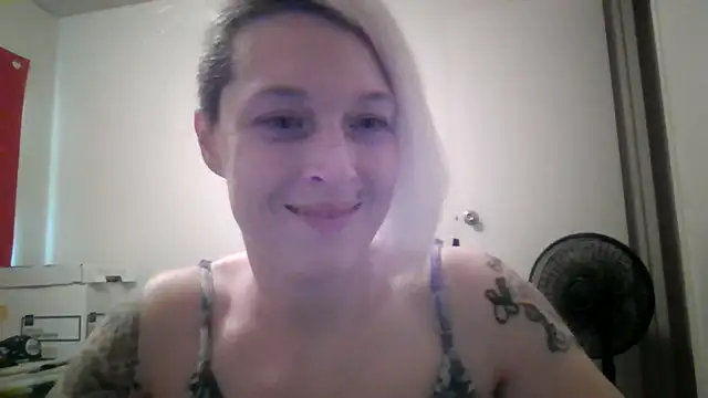 Chat +18 de BriannaBailey77 ao vivo