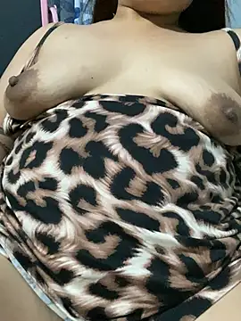 Chat XXX Live -CLARAMommy-