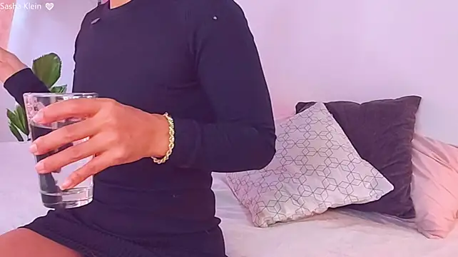 SashaKlein's Live XXX Chat