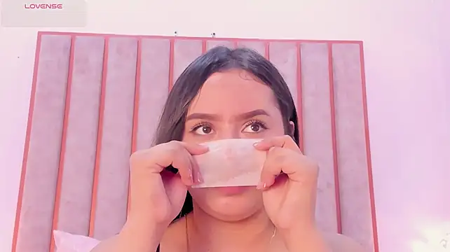 Chat XXX en directo de Zoe_Monrow