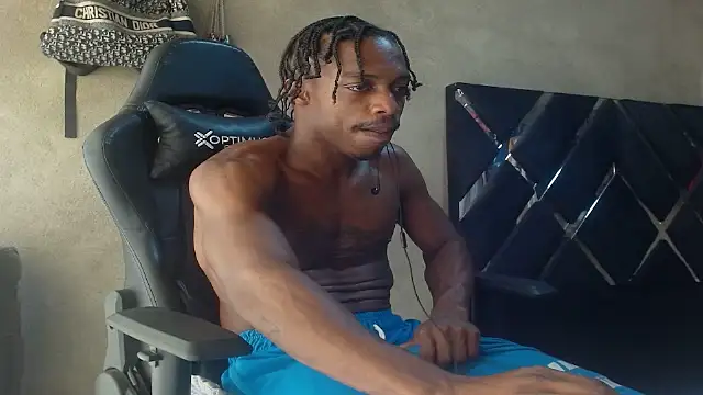 Chat XXX Live Larry-n-clouds