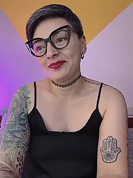 Chat XXX Live kat_paradise