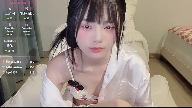 XXX chat uživo modela xiaoxixi-77