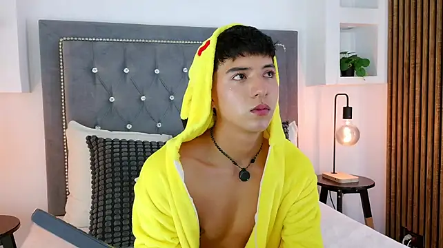 Keen_Nico live XXX chat