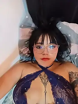 Dakota-Hills Adlı Modelin Canlı XXX Sohbeti