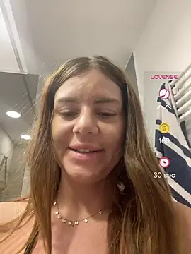 Živý XXX chat SophieeCharm