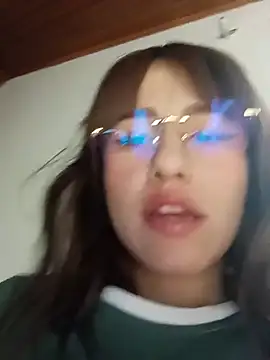 _Luna_Blooms' Live XXX Chat
