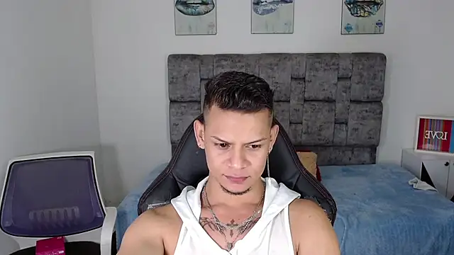 axcel_boy_ Live XXX Chat