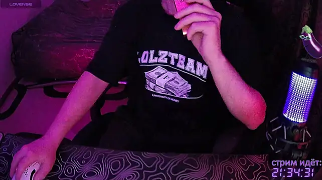 צ'אט XXX בשידור חי של fame_bc