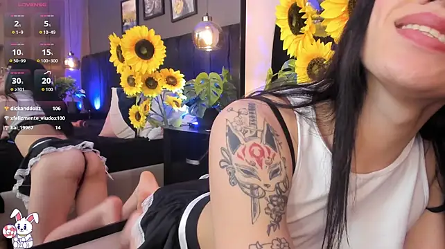 Hanna__mitsury_ Adlı Modelin Canlı XXX Sohbeti