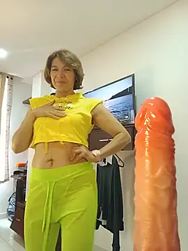 MiaIsabela_ XXX чат на живо