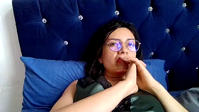 צ'אט XXX בשידור חי של princessbella93