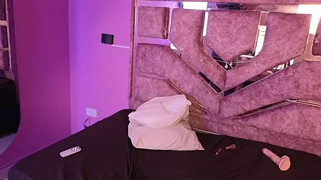 צ'אט XXX בשידור חי של abdara_lovv