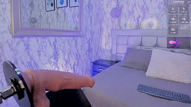 Chat +18 de MayaCroos ao vivo