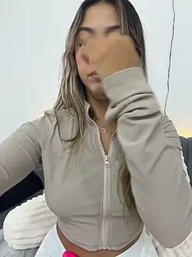 Chat +18 de tuckersabrina ao vivo